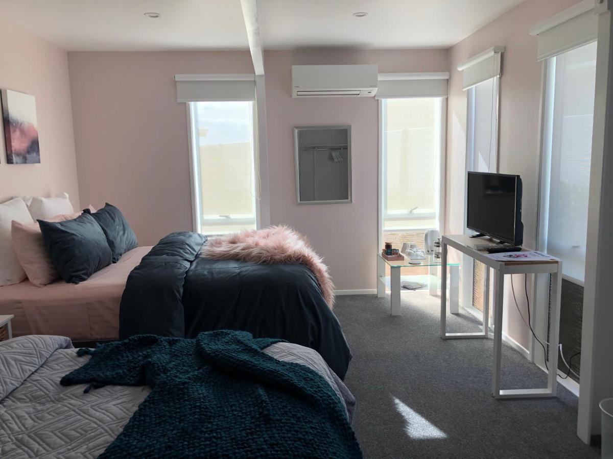 Allie'S Hill Top Haven Bed & Breakfast Whanganui Bagian luar foto