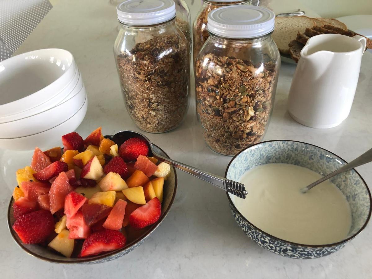 Allie'S Hill Top Haven Bed & Breakfast Whanganui Bagian luar foto